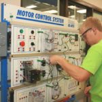 Pelatihan Pengendalian Motor Listrik